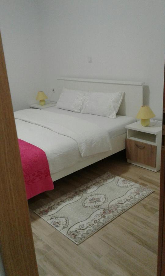 Apartmani Ruzmarin - Seget Donji, Traù Esterno foto