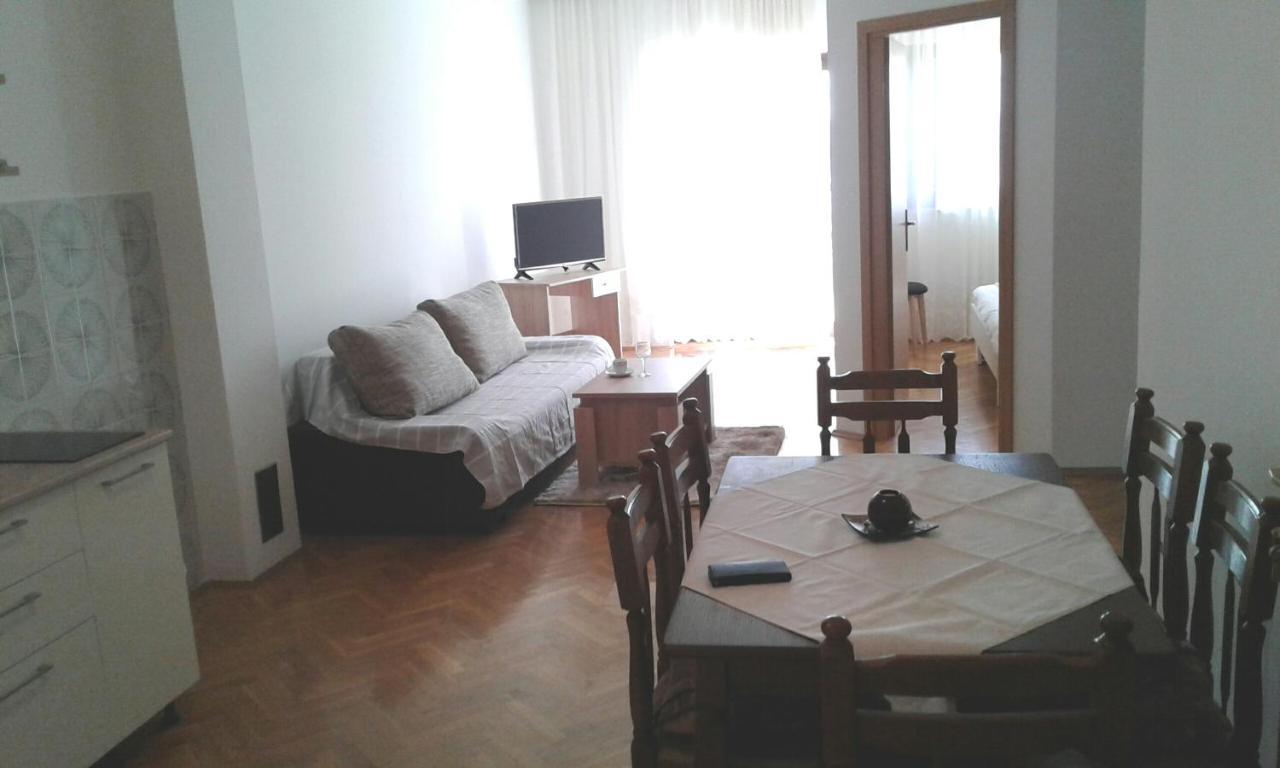 Apartmani Ruzmarin - Seget Donji, Traù Esterno foto