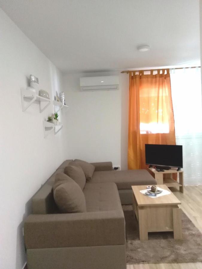 Apartmani Ruzmarin - Seget Donji, Traù Esterno foto